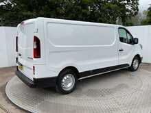Renault Trafic dCi Blue LL30 Advance LWB L/R A/C Euro 6 
