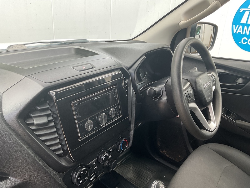 Isuzu TD Utility Crewcab 4X4 A/C Euro 6  