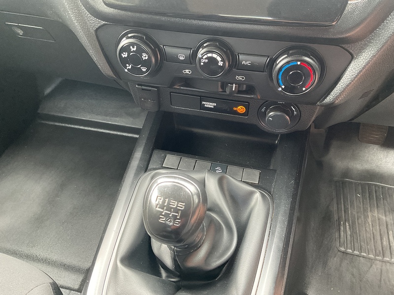 Isuzu TD Utility Crewcab 4X4 A/C Euro 6  