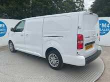 Vauxhall Vivaro Turbo D 3100 Pro LWB L/R Euro 6 
