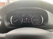 Vauxhall Vivaro Turbo D 3100 Pro LWB L/R Euro 6 