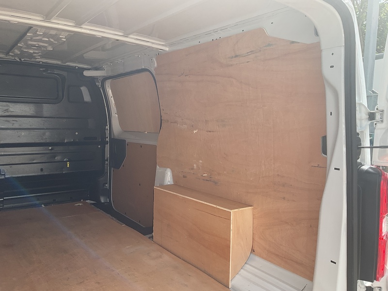 Vauxhall Turbo D 3100 Pro LWB L/R Euro 6
