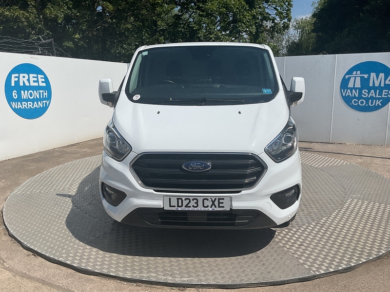 Ford 300 EcoBlue Limited SWB L/R A/C Euro 6