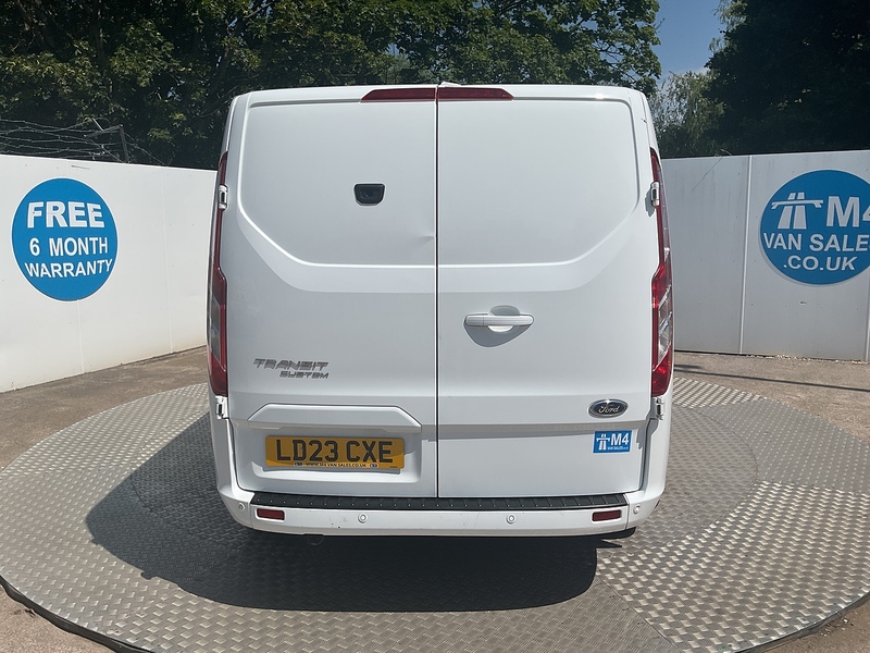 Ford 300 EcoBlue Limited SWB L/R A/C Euro 6