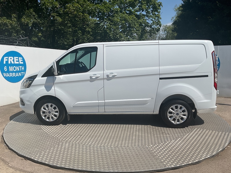 Ford 300 EcoBlue Limited SWB L/R A/C Euro 6