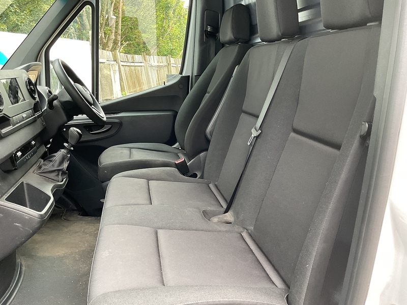 Mercedes 315 CDI Premium MWB H/R A/C Euro 6