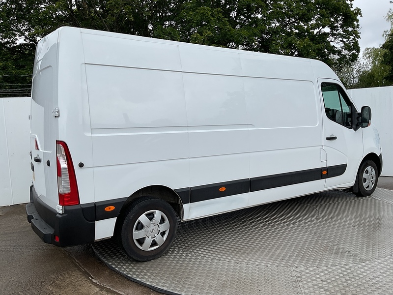 Nissan dCi 35 Acenta LWB M/R Euro 6