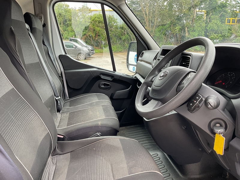 Nissan dCi 35 Acenta LWB M/R Euro 6
