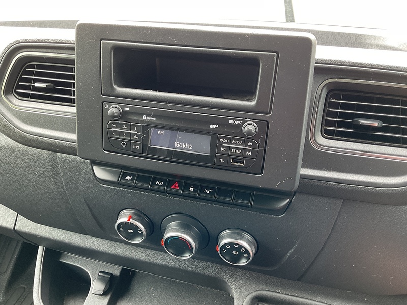 Nissan dCi 35 Acenta LWB M/R Euro 6
