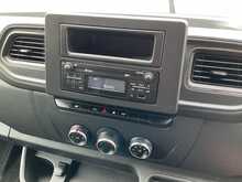 Nissan Interstar dCi 35 Acenta LWB M/R Euro 6 