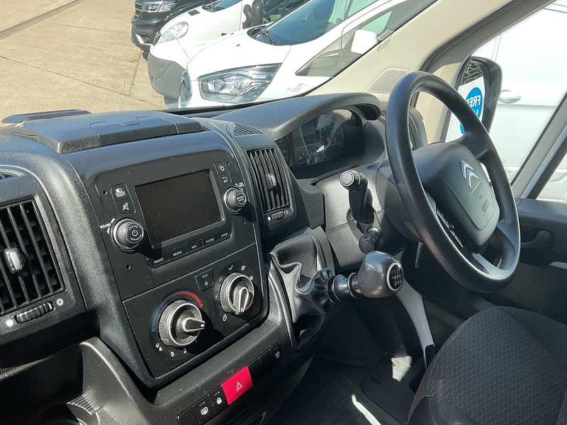 Citroen BlueHDi 35 Enterprise LWB M/R A/C Euro 6