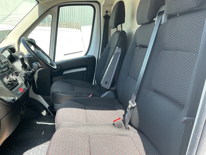 Citroen BlueHDi 35 Enterprise LWB M/R A/C Euro 6