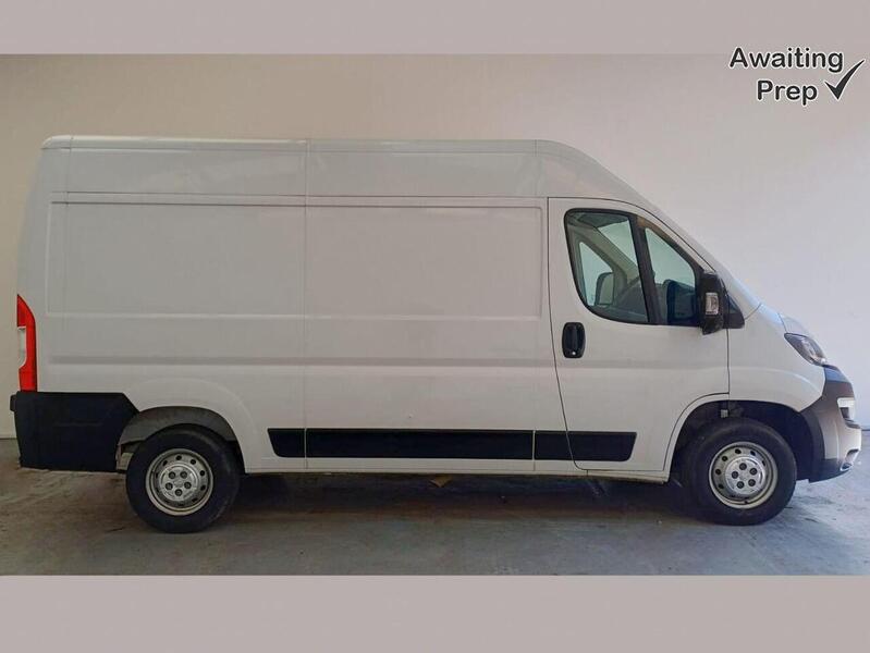 Peugeot Boxer 2.2 BlueHDi 335 Professional Premium + L2 H2 Euro 6 (s/s) 5dr