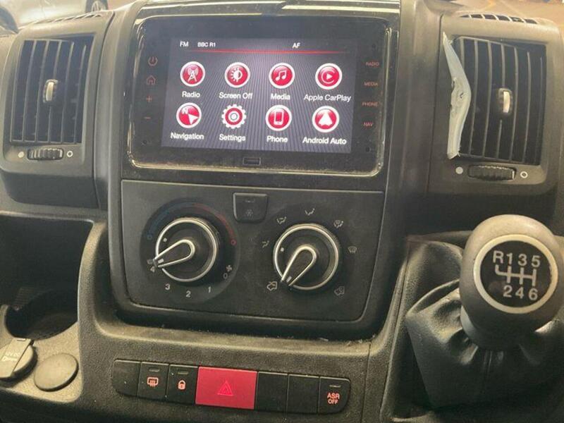 Peugeot Boxer 2.2 BlueHDi 335 Professional Premium + L2 H2 Euro 6 (s/s) 5dr