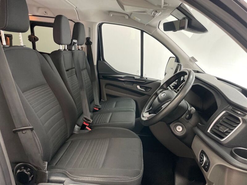 Ford Transit Custom 2.0 320 EcoBlue Limited Crew Van Auto L2 H1 Euro 6 5dr