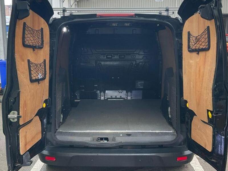Ford Transit Connect 1.5 200 EcoBlue Limited Auto L1 Euro 6 (s/s) 5dr