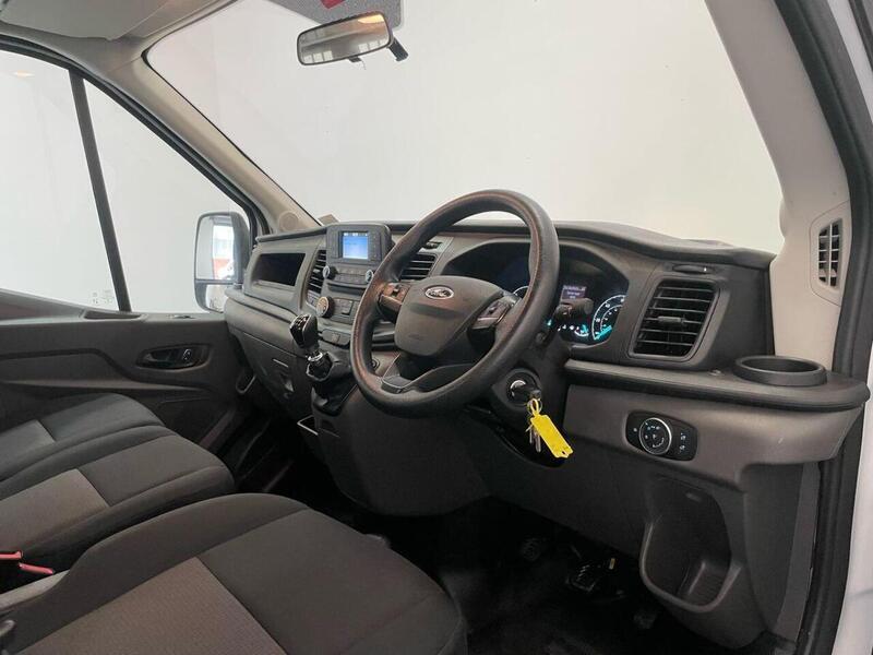 Ford Transit 2.0 350 EcoBlue HD Leader RWD L4 Euro 6 (s/s) 2dr (DRW)