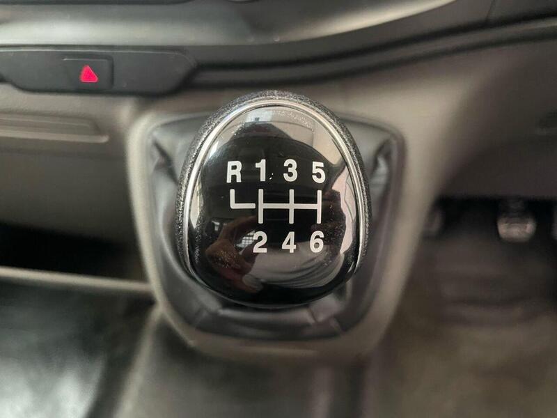 Ford Transit 2.0 350 EcoBlue HD Leader RWD L4 Euro 6 (s/s) 2dr (DRW)