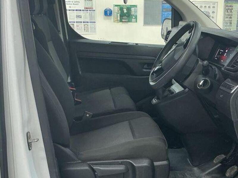 Vauxhall Vivaro 2.0 Turbo D Pro XL Panel Van LWB Euro 6 6dr