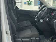 Vauxhall Vivaro 2.0 Turbo D Pro XL Panel Van LWB Euro 6 6dr 