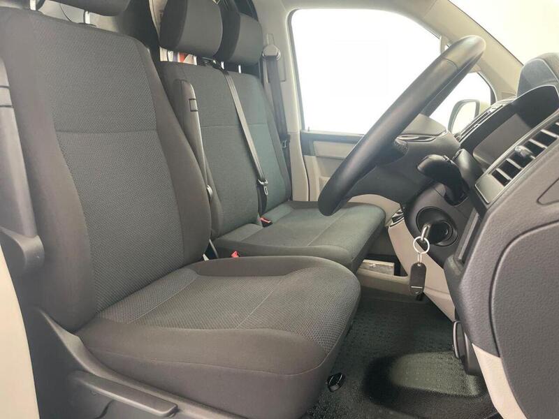 Volkswagen Transporter 2.0 TSI T32 BlueMotion Tech Highline FWD LWB Euro 6 (s/s) 5dr