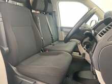 Volkswagen Transporter Transporter 2.0 TSI T32 BlueMotion Tech Highline FWD LWB Euro 6 (s/s) 5dr 