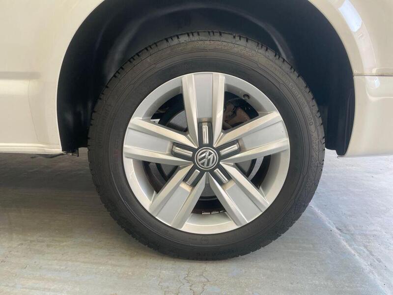 Volkswagen Transporter 2.0 TSI T32 BlueMotion Tech Highline FWD LWB Euro 6 (s/s) 5dr