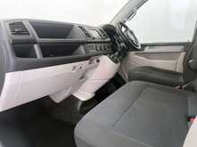 Volkswagen Transporter Transporter 2.0 TSI T32 BlueMotion Tech Highline FWD LWB Euro 6 (s/s) 5dr 