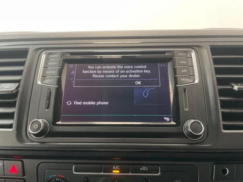 Volkswagen Transporter 2.0 TSI T32 BlueMotion Tech Highline FWD LWB Euro 6 (s/s) 5dr