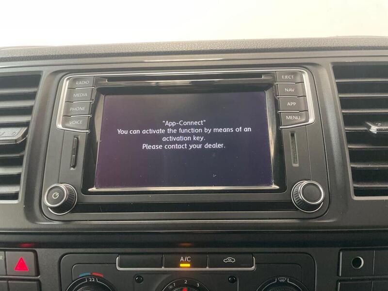 Volkswagen Transporter 2.0 TSI T32 BlueMotion Tech Highline FWD LWB Euro 6 (s/s) 5dr