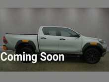 Toyota Hilux 2.8 D-4D Invincible X Auto 4WD Euro 6 (s/s) 4dr 