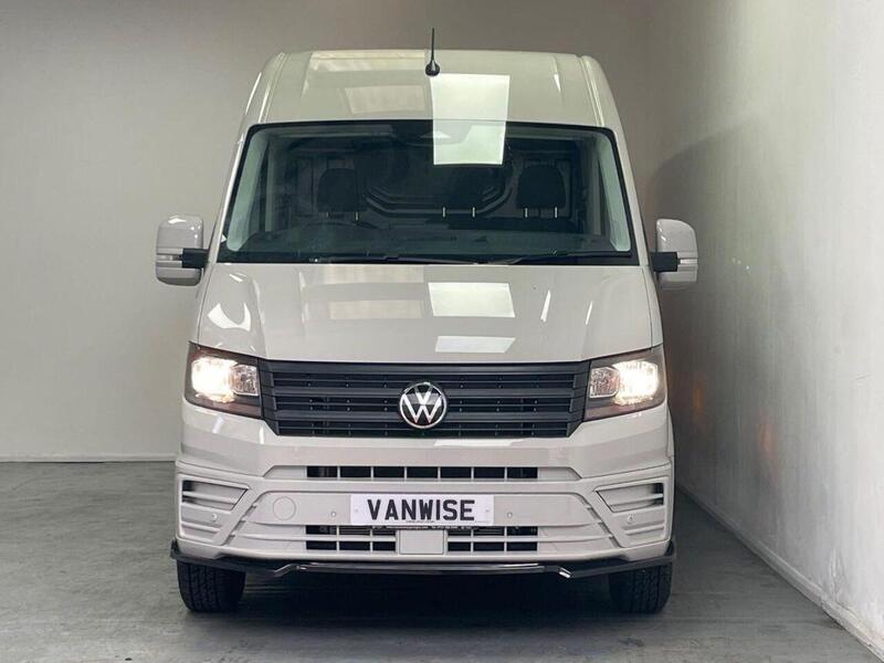 Volkswagen Crafter 2.0 TDI CR35 Commerce Plus Panel Van 5dr Diesel Auto FWD LWB High Roof Euro 6 (s/s) (140 ps)