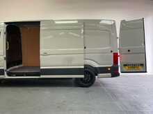 Volkswagen Crafter Crafter 2.0 TDI CR35 Commerce Plus Panel Van 5dr Diesel Auto FWD LWB High Roof Euro 6 (s/s) (140 ps) 