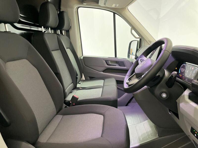 Volkswagen Crafter 2.0 TDI CR35 Commerce Plus Panel Van 5dr Diesel Auto FWD LWB High Roof Euro 6 (s/s) (140 ps)