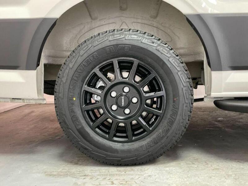 Volkswagen Crafter 2.0 TDI CR35 Commerce Plus Panel Van 5dr Diesel Auto FWD LWB High Roof Euro 6 (s/s) (140 ps)
