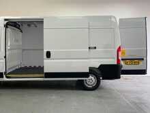 Peugeot Boxer Boxer 2.2 BlueHDi 335 Professional Premium + L3 H2 Euro 6 (s/s) 5dr 