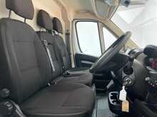 Peugeot Boxer Boxer 2.2 BlueHDi 335 Professional Premium + L3 H2 Euro 6 (s/s) 5dr 