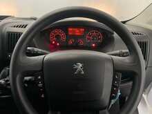 Peugeot Boxer Boxer 2.2 BlueHDi 335 Professional Premium + L3 H2 Euro 6 (s/s) 5dr 