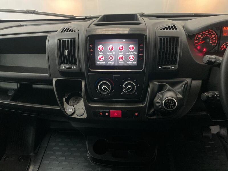 Peugeot Boxer 2.2 BlueHDi 335 Professional Premium + L3 H2 Euro 6 (s/s) 5dr