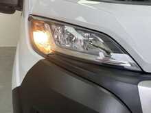 Peugeot Boxer Boxer 2.2 BlueHDi 335 Professional Premium + L3 H2 Euro 6 (s/s) 5dr 