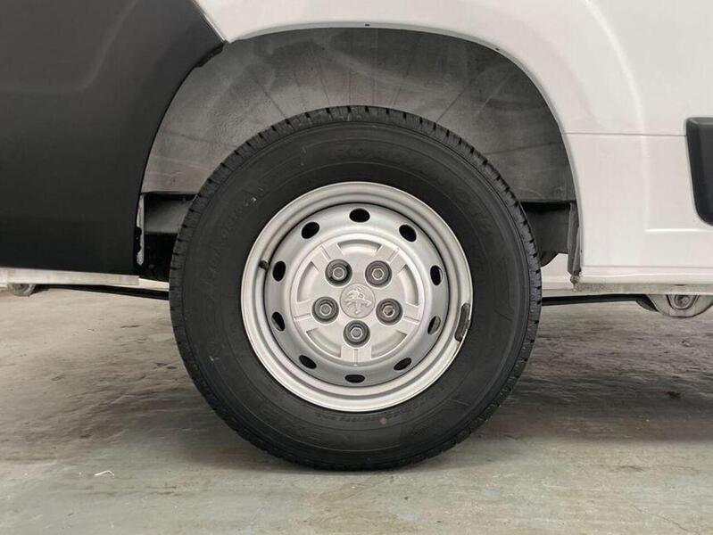 Peugeot Boxer 2.2 BlueHDi 335 Professional Premium + L3 H2 Euro 6 (s/s) 5dr