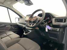 Nissan Primastar 2.0 dCi 30 Tekna L2 H1 Euro 6 (s/s) 5dr 