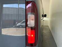 Nissan Primastar 2.0 dCi 30 Tekna L2 H1 Euro 6 (s/s) 5dr 
