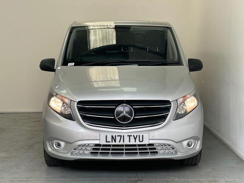Mercedes-Benz Vito 2.0 114 CDI Premium G-Tronic RWD L2 Euro 6 (s/s) 5dr (LWB)
