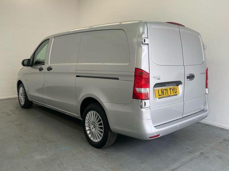 Mercedes-Benz Vito 2.0 114 CDI Premium G-Tronic RWD L2 Euro 6 (s/s) 5dr (LWB)