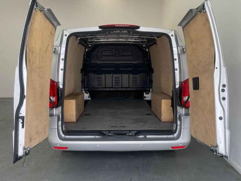 Mercedes-Benz Vito 2.0 114 CDI Premium G-Tronic RWD L2 Euro 6 (s/s) 5dr (LWB)