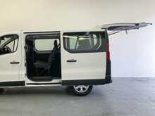 Renault Trafic Trafic 2.0 dCi SL28 Business L1 H1 Euro 6 (s/s) 5dr (9 Seat) 
