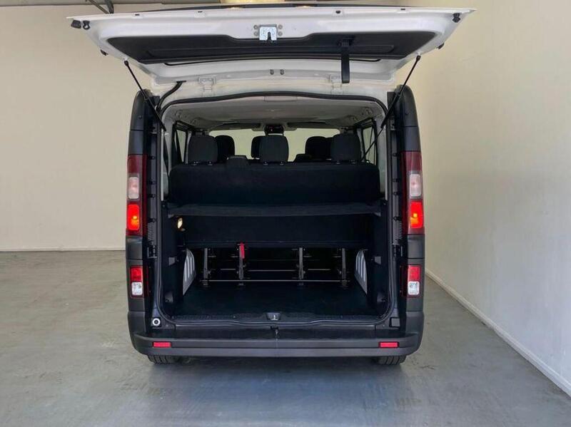 Renault Trafic 2.0 dCi SL28 Business L1 H1 Euro 6 (s/s) 5dr (9 Seat)
