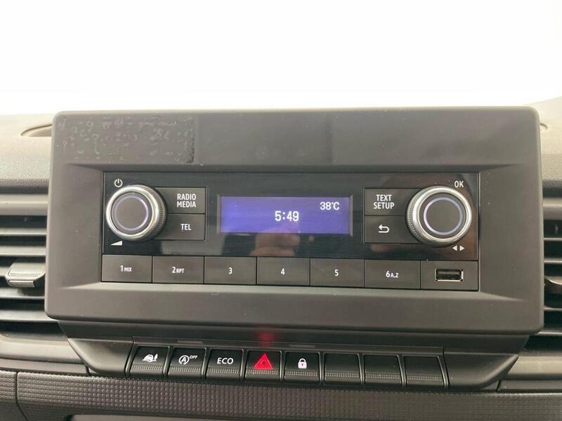 Renault Trafic 2.0 dCi SL28 Business L1 H1 Euro 6 (s/s) 5dr (9 Seat)