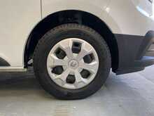 Renault Trafic Trafic 2.0 dCi SL28 Business L1 H1 Euro 6 (s/s) 5dr (9 Seat) 